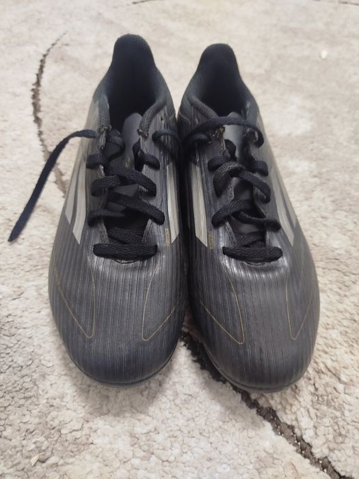 Adidas F50 negre.