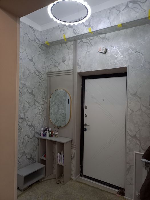 Срочно продаётся квартира без мебели.