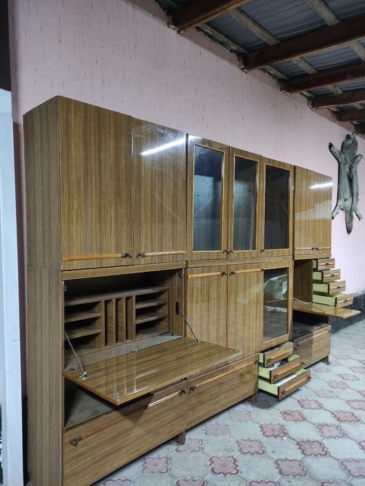 Мебель, телевизор сатылады бағасы келісімді