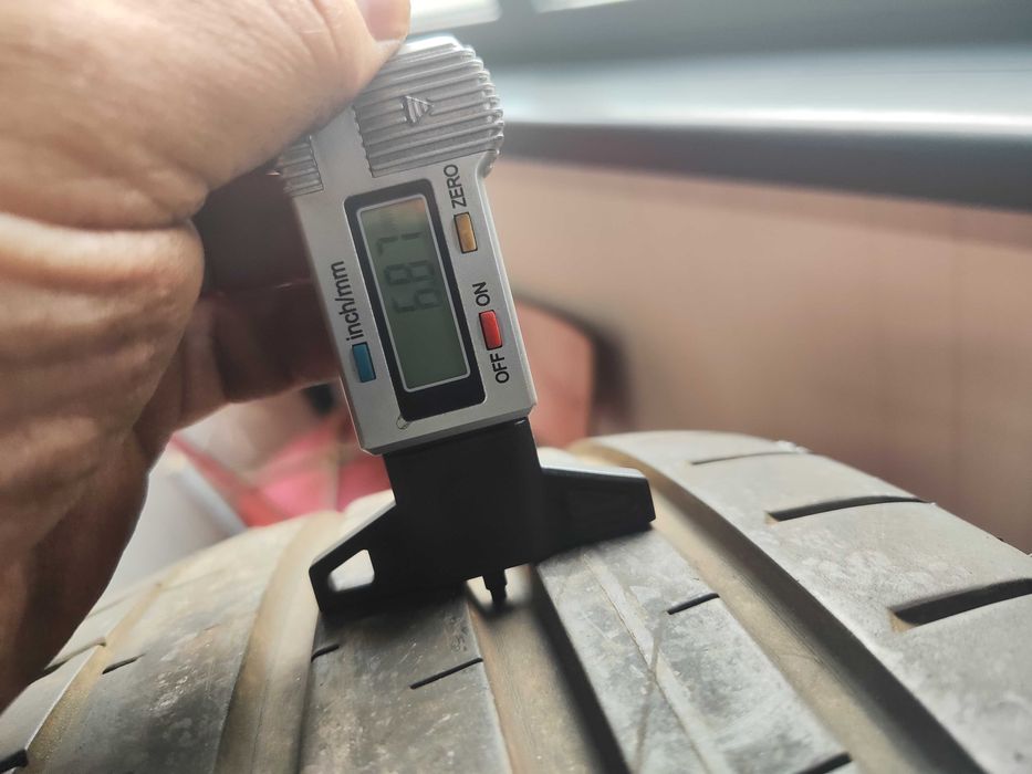 2бр. летни гуми 225/40/18 Falken
