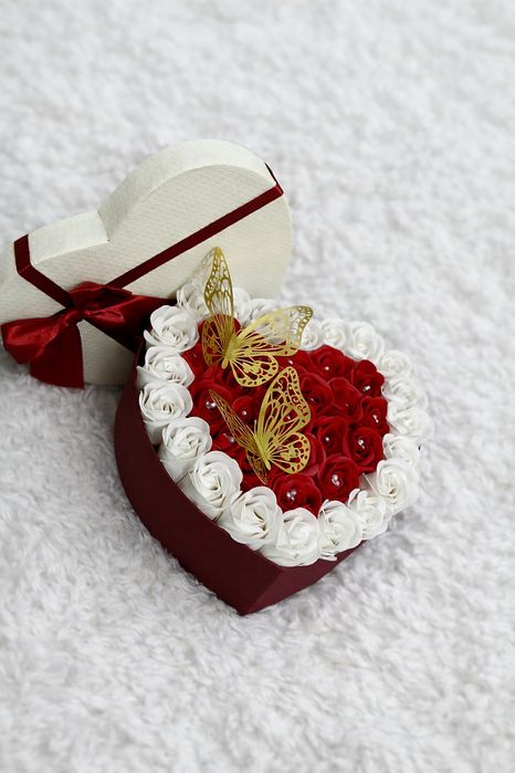 Aranjament din trandafiri de săpun