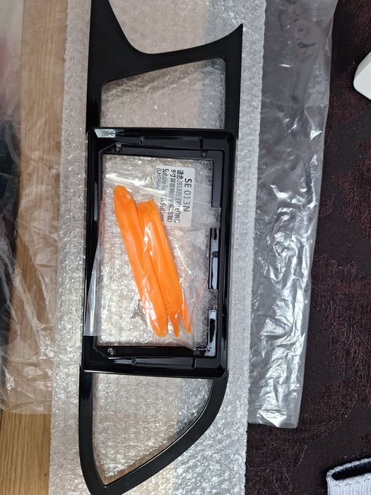 Ramă adaptoare 9 inch și cablaj alimentare,dedicate Seat Leon 3