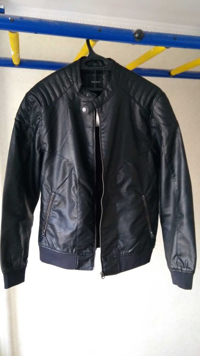 Куртка весенняя новая