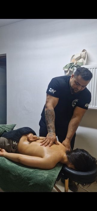 Masaj terapeutic / sportiv