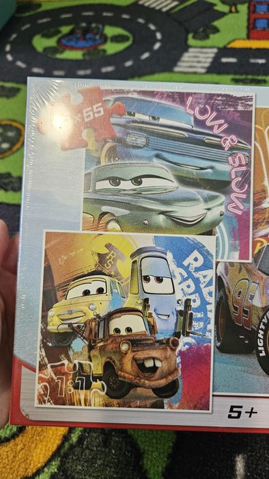 Puzzle Disney cars pt copii 5 ani +