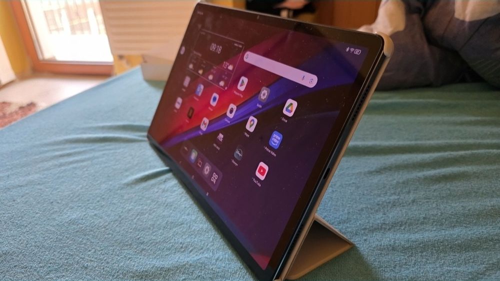 Vând Lenovo Tab P12 8 GB cu pen inclus