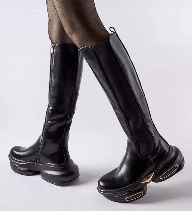 Дълги ботуши бутик