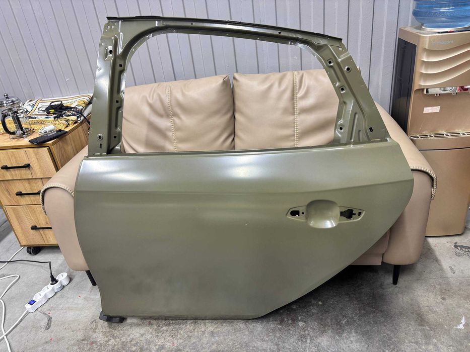 дверь на Byd destroyer