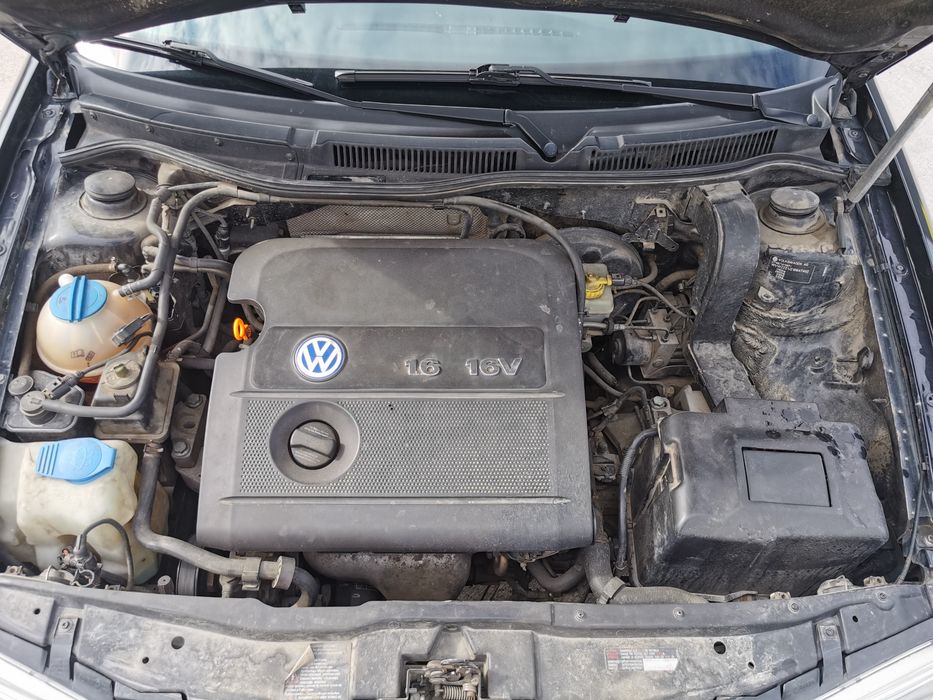 Vând VW GOLF 4 1.6 16V