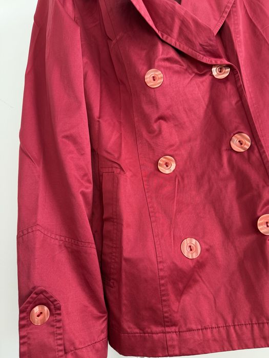 Красный красивый пиджак