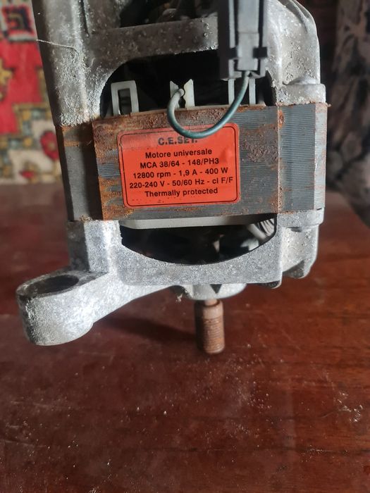 Двигатель от стиральной машинки indezit