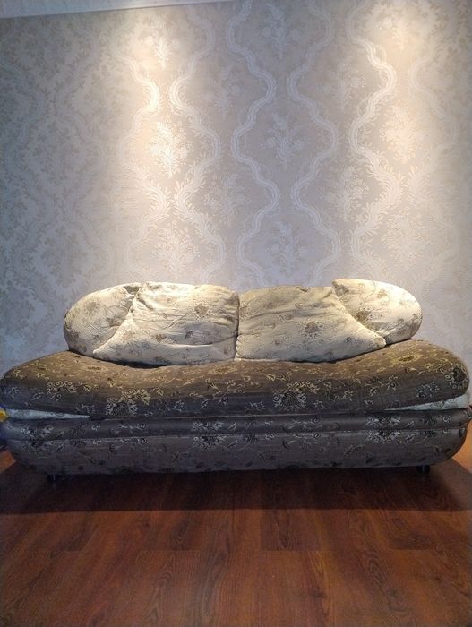 Диван  с креслами