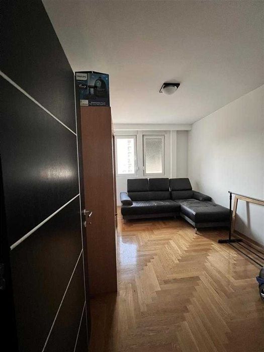 Дава се под наем Тристаен апартамент в Пловдив, Гагарин - 85 кв.м за 418.2 € - Снимка #4