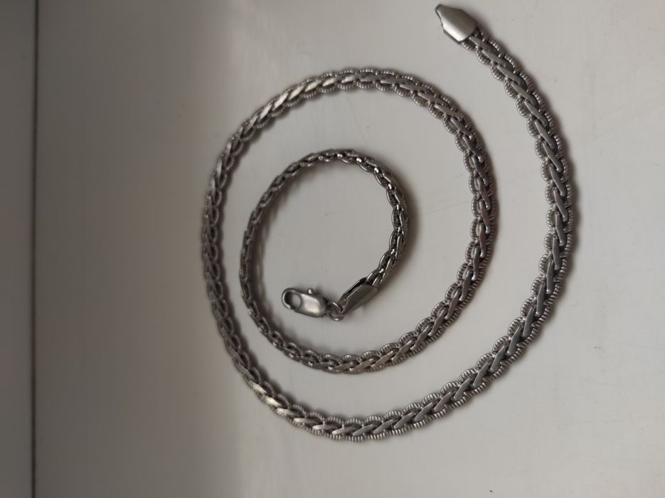 Серебряная цепочка 925 проба в отличном состоянии