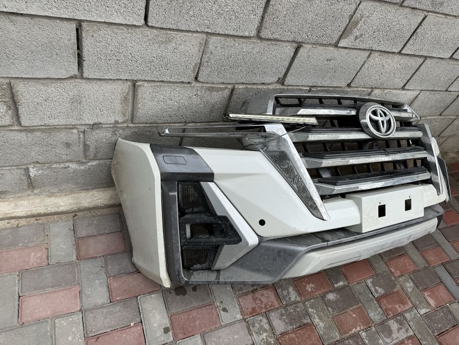 Toyota Land Cruiser 200 бампер