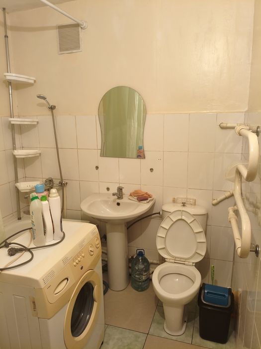 Сдаю 2-х комн квартиру