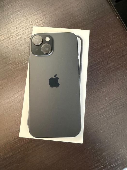 iPhone 15 black 128 GB