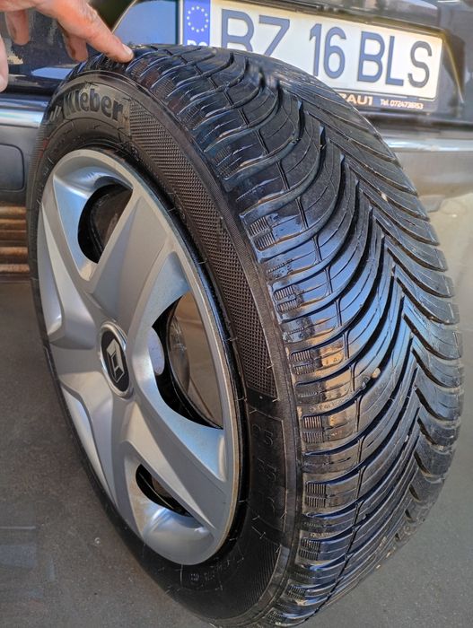 Jante tabla originale,capace originale,cauciucuri bune.