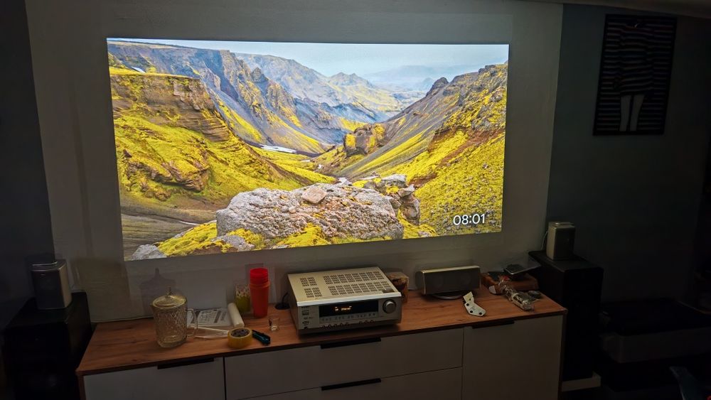Проектор Optoma.