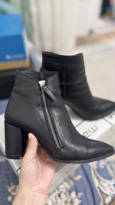 Продам Обувь женская размер 36