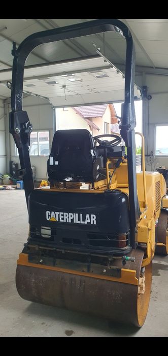 Vând sau închiriez cilindru compactor Hamm,Cat,excavator!