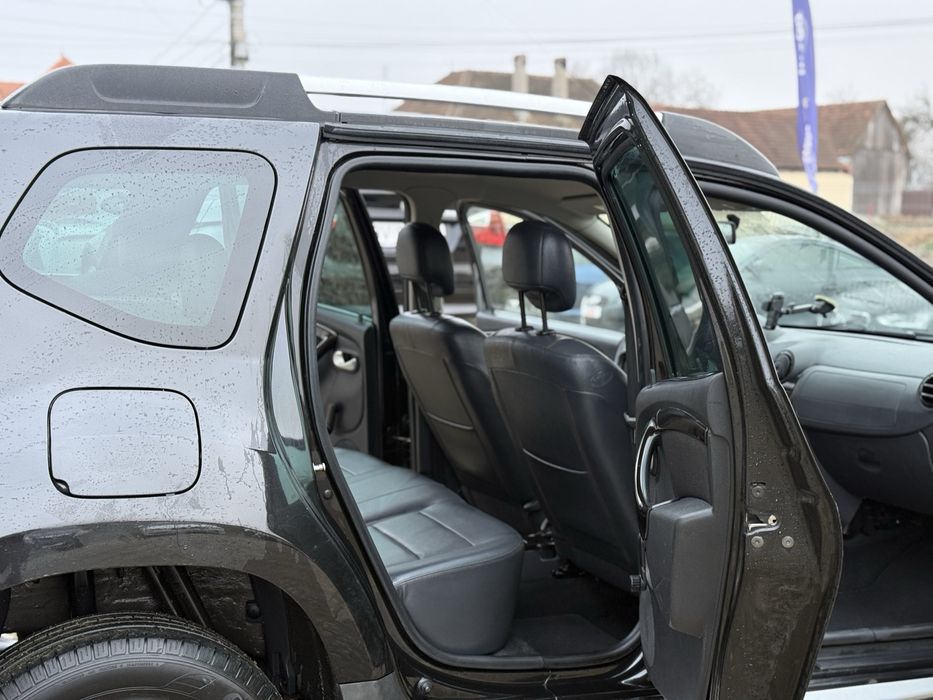 Dacia Duster 1.5 dci 110 CP Euro 5 11/2011 SE POATE IN RATE