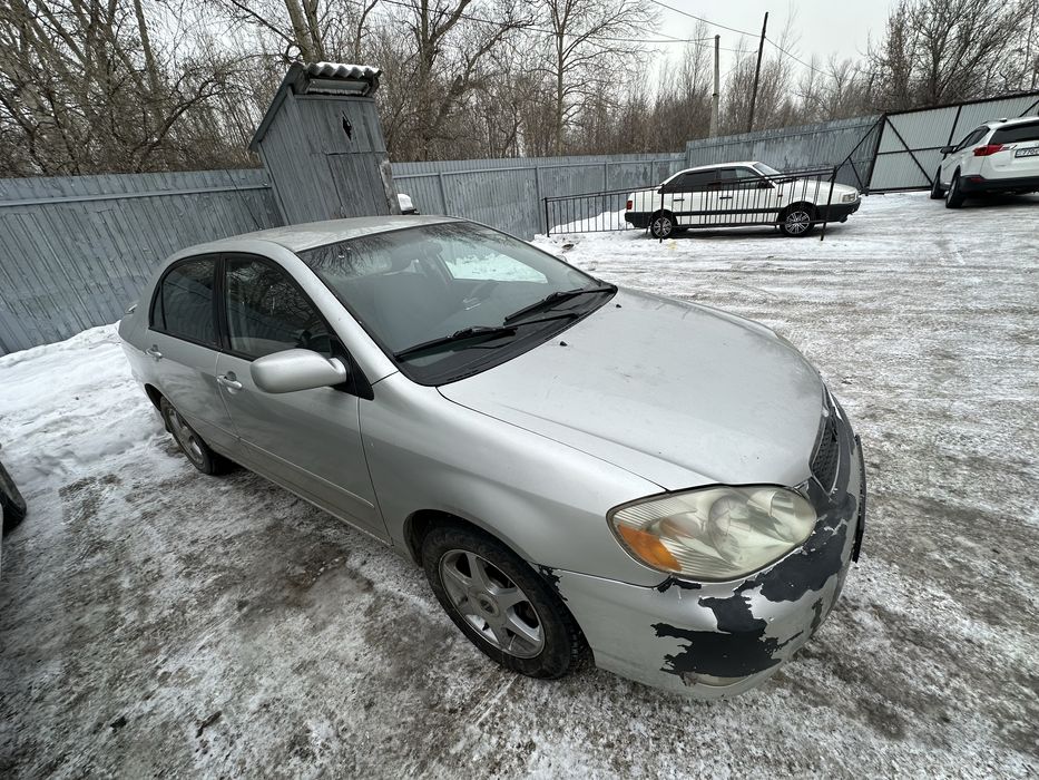 Продам фары тойота королла 2004