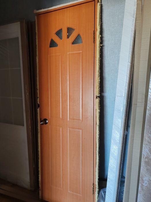 Продам межкомнатные дверь