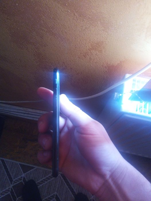 Iphone 7 32gb izpolzvan dobro sastoqnie