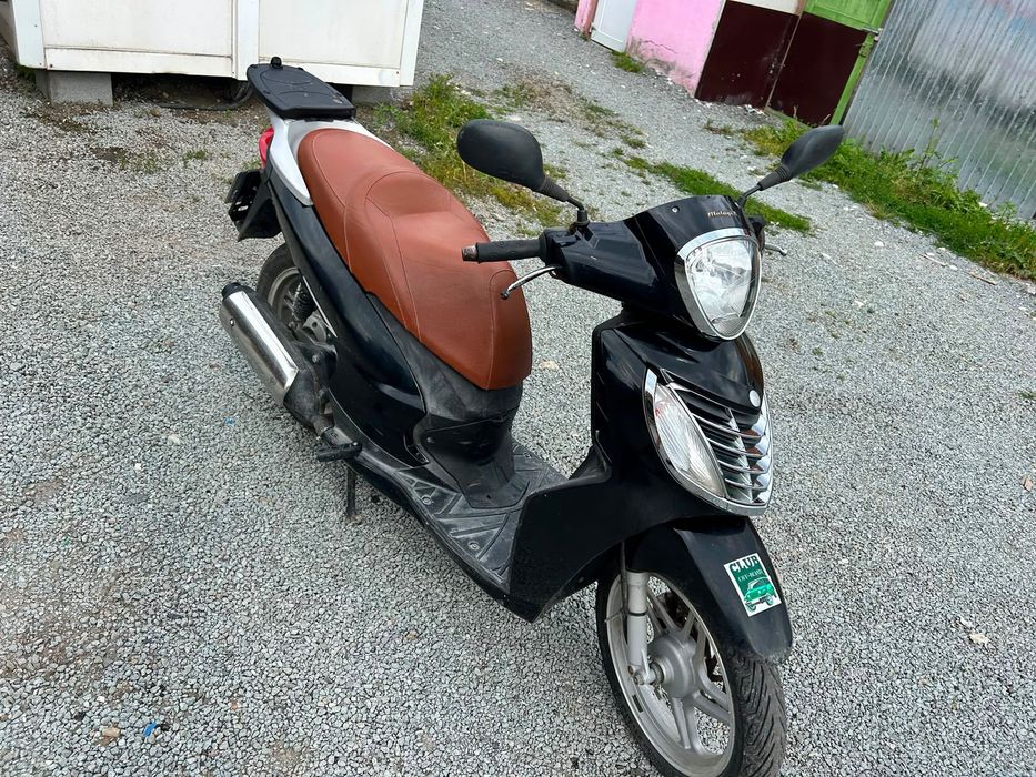 Scuter de vânzare