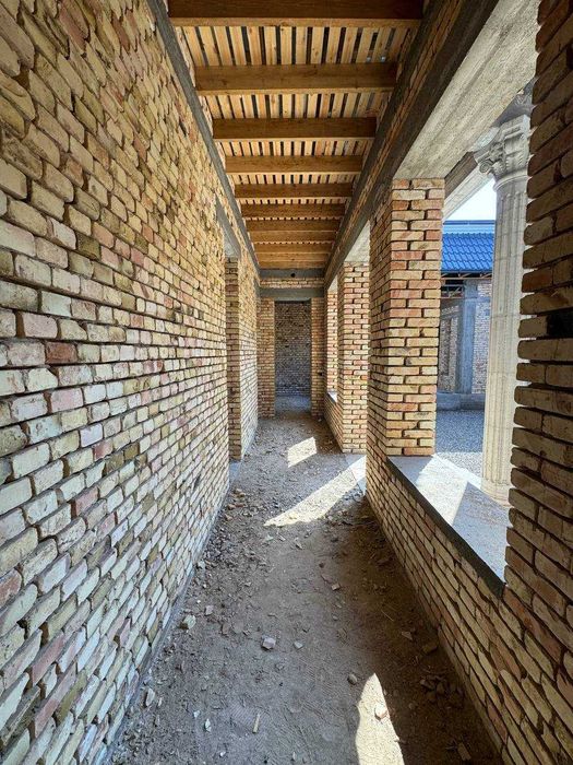 Шинам Ховли сотилади