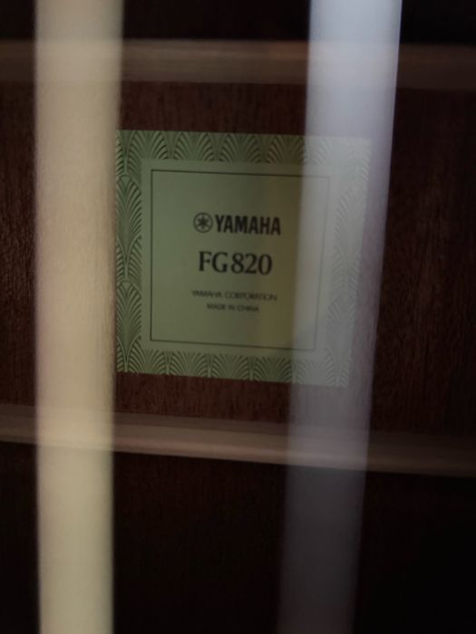 Аккустическая гитара Yamaha fg820