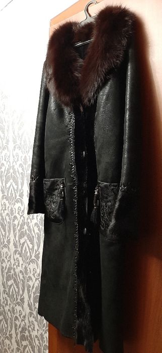 Продаю дубленку женскую