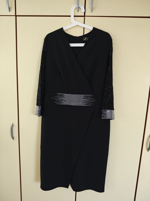 Официални рокли "Агресия"