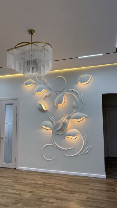 Барельеф и роспись стен