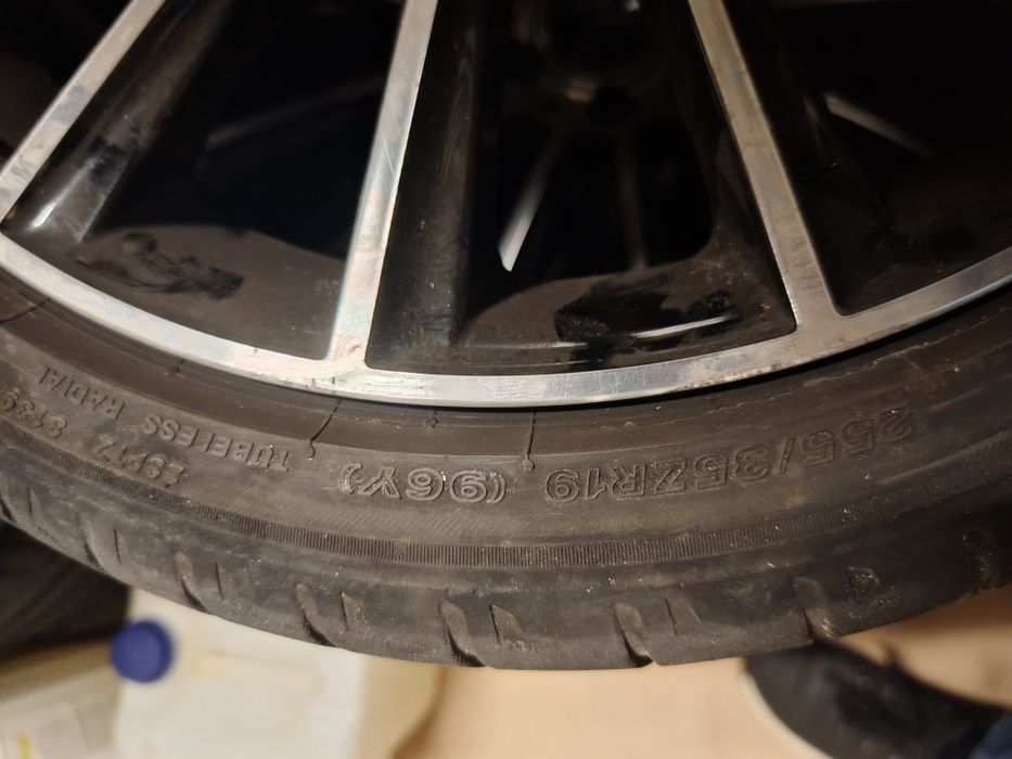 Летни гуми Bridgestone Potenza Sport 285/30ZR19 98Y по 2 бр 255/35ZR19