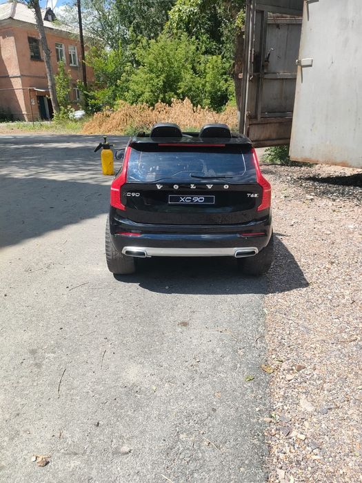 Продам  детскую машину