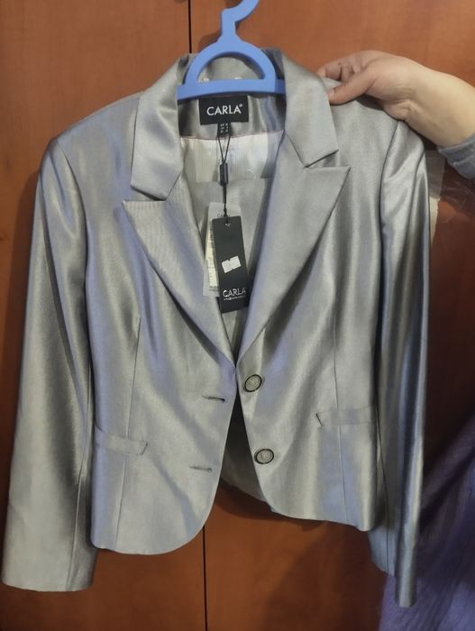 Платья разные новые