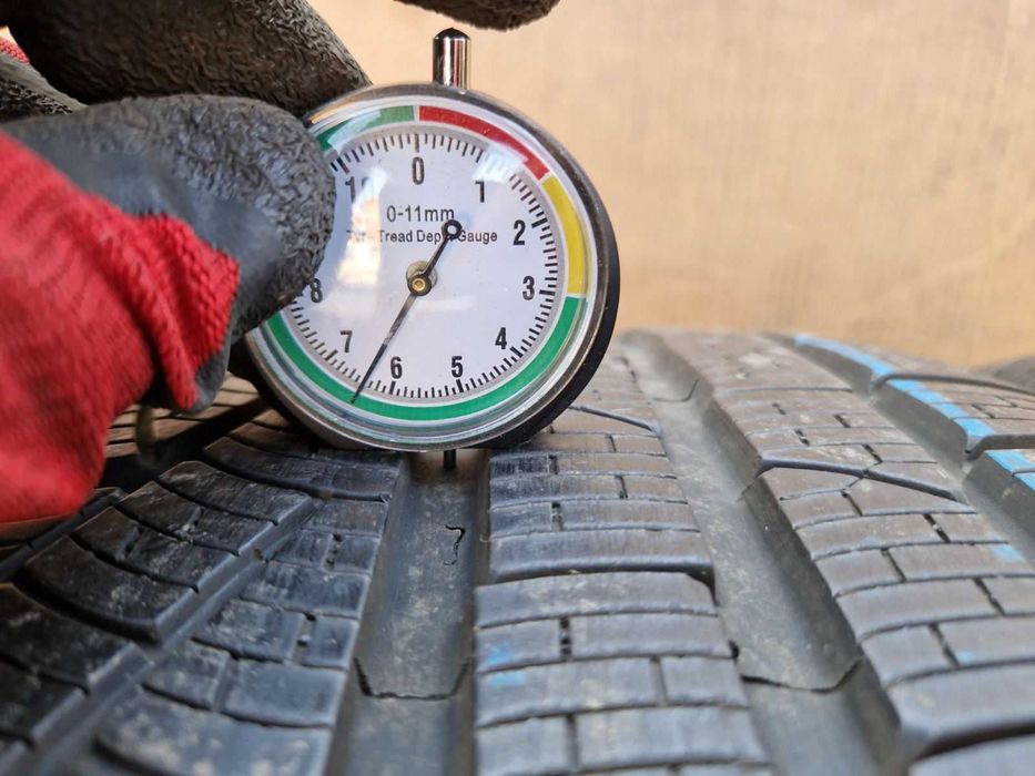 2 Pirelli R19 275/40 Зимни гуми  DOT 4917