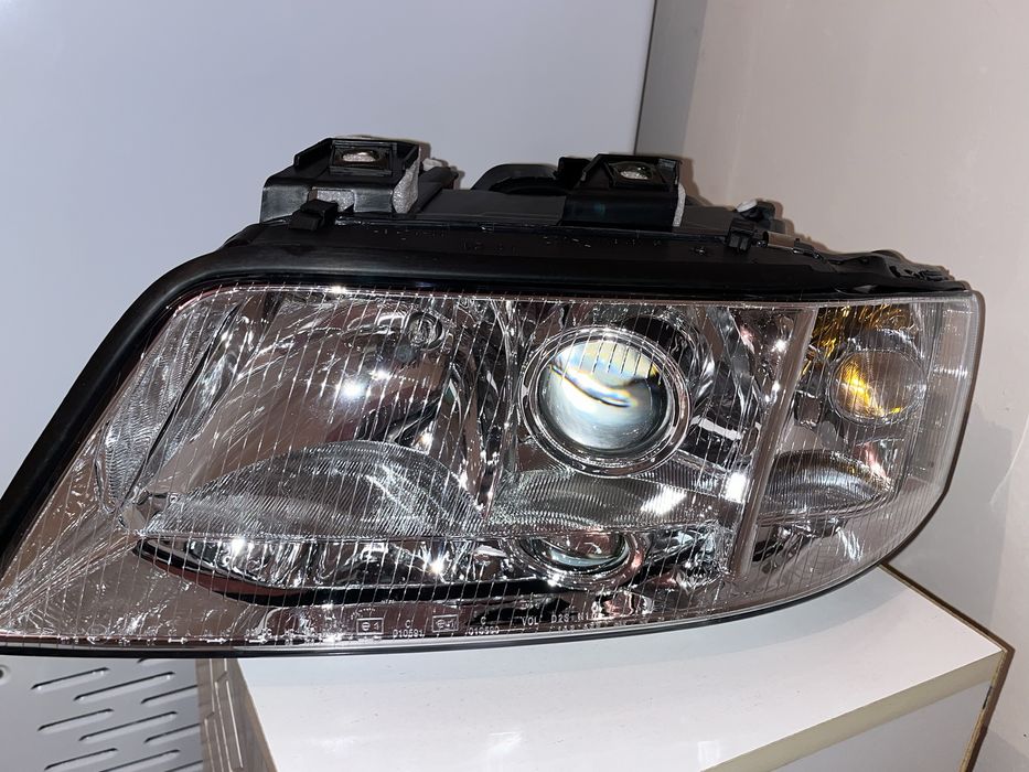 Продам фары Ауди А 6 С 5