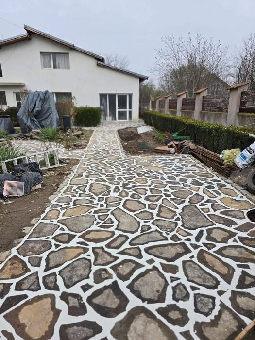 Vand și montez piatra decorativa