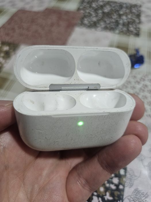 Продам кейс AirPods 3 pro