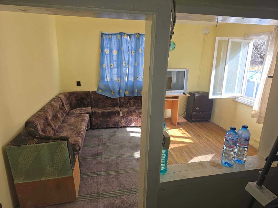 Продава се Къща в Свищов - 30 кв.м за 238 €/кв.м - Снимка #2