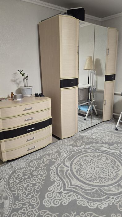 Продается спальный гарнитур,производство Россия,  фирма Лером