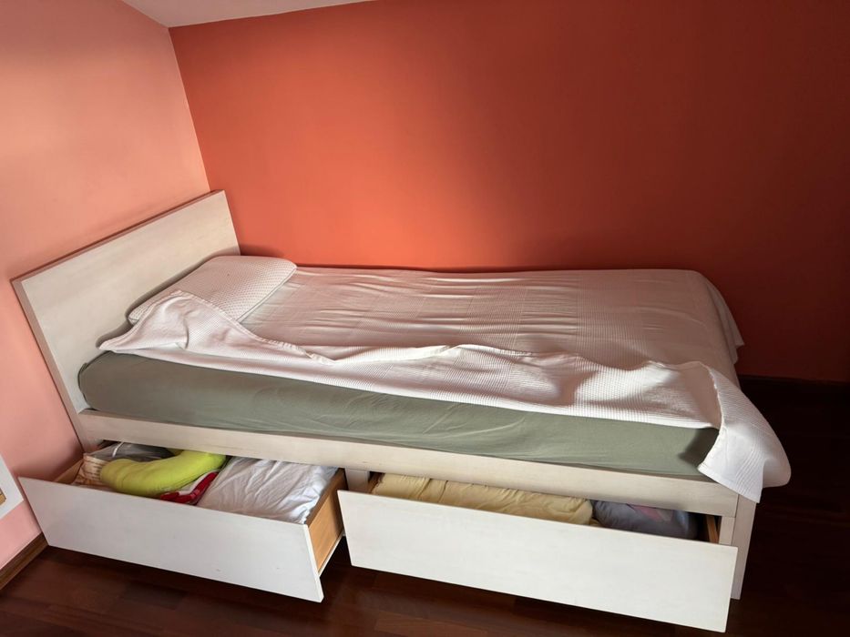 Pat de lemn masiv 100x200cm cu somiera si saltea incluse