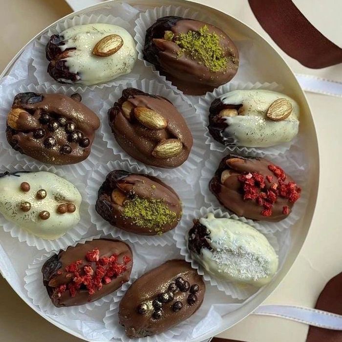 Клубника-Финики в шоколаде