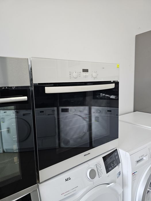 Фурна за вграждане Míele