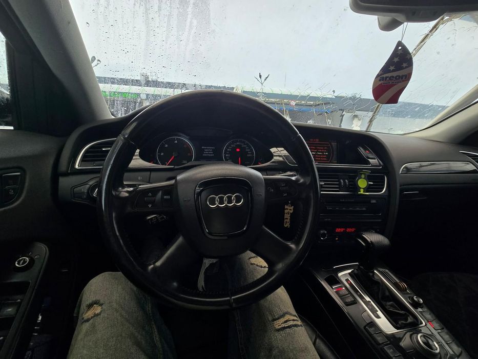Urgent Audi A4 2009 automat