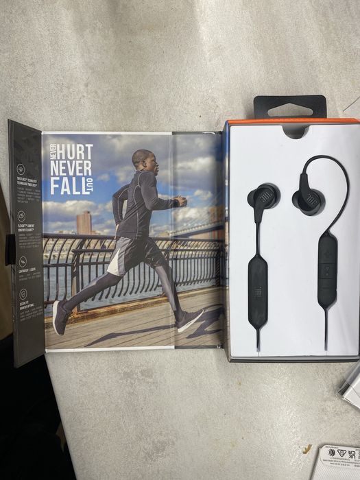 Jbl endurancerun BT by HARMAN слушалки за тичане