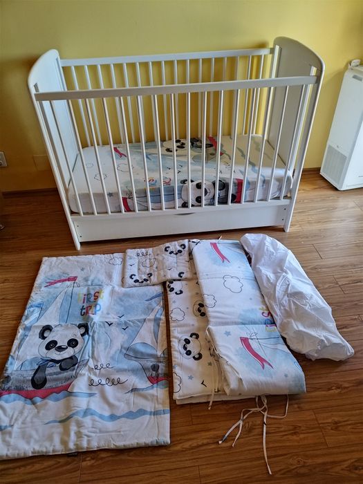 Pătuț lemn + saltea cocos, bonus lenjerie